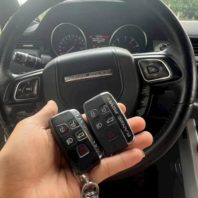 Làm chìa khóa Land Rover – ảnh thực tế