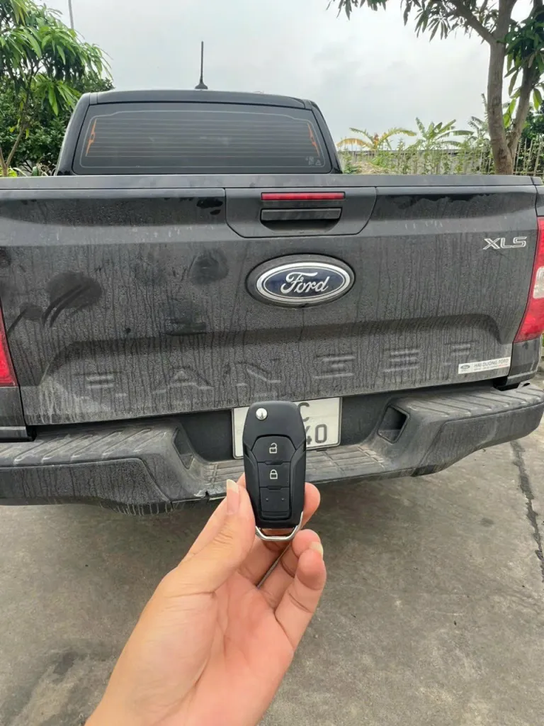 Làm chìa khóa Ford – ảnh thực tế 1