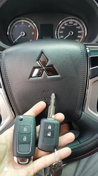 Làm chìa khóa Mitsubishi Xforce