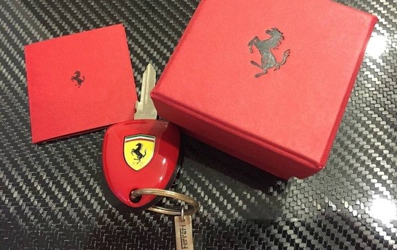Làm chìa khóa Ferrari – hình minh họa 2