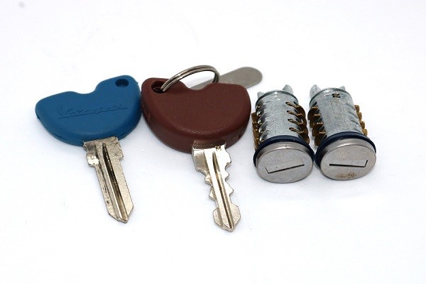 Làm chìa khóa xe Vespa – hình minh họa 1