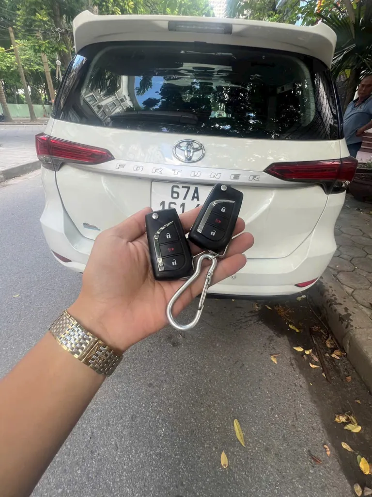 Làm chìa khóa Toyota – ảnh thực tế 4