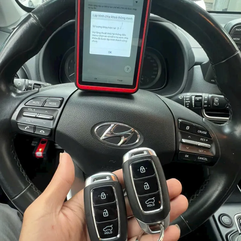Làm chìa khóa Hyundai Accent