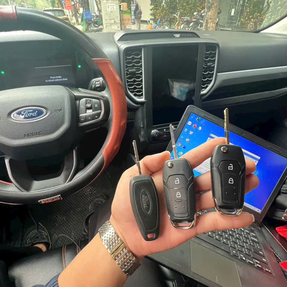 Làm chìa khóa Ford Ranger – ảnh thực tế 2