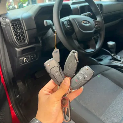 Làm chìa khóa Ford Transit