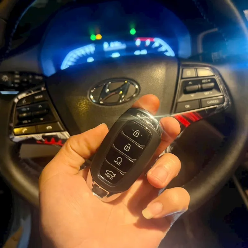 Làm chìa khóa Hyundai Stargazer