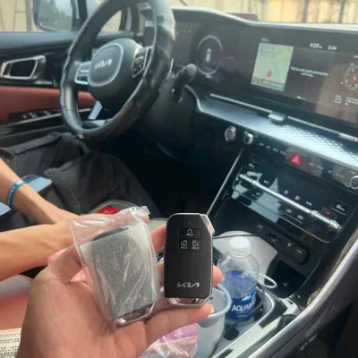 Làm chìa khóa Kia Carnival