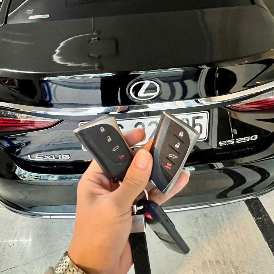 Làm chìa khóa Lexus ES250 – ảnh thực tế 1
