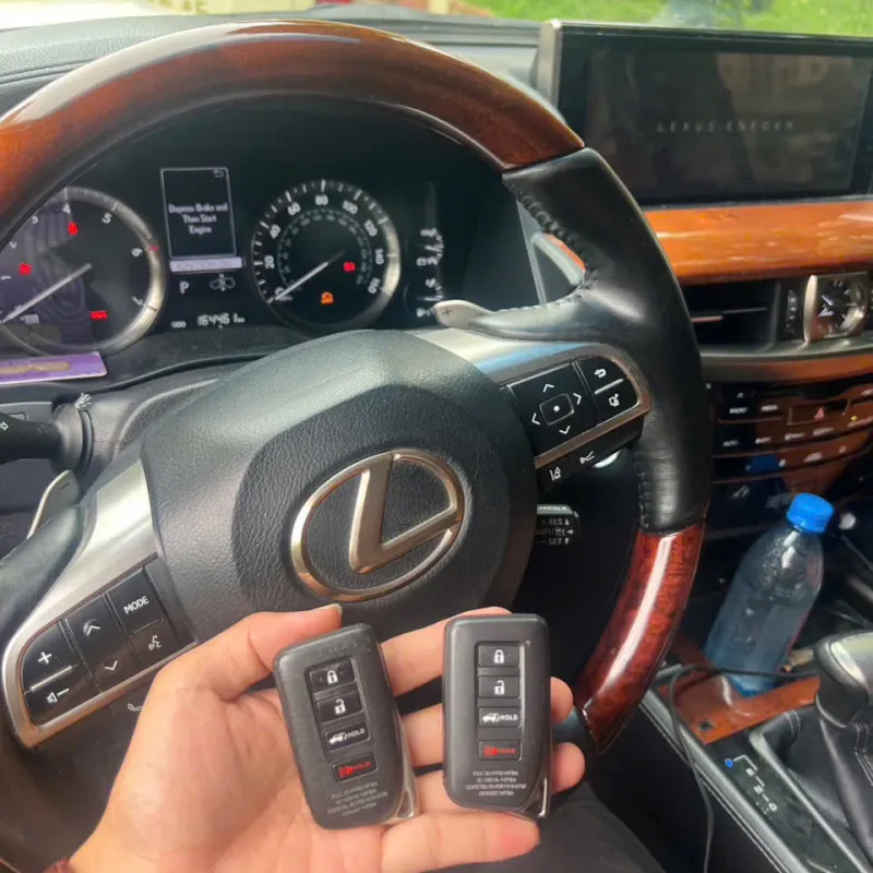 Làm chìa khóa Lexus LX570