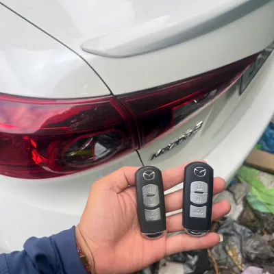 Làm chìa khóa Mazda 3