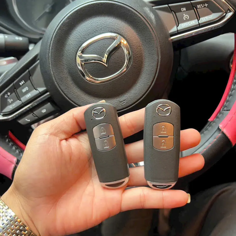 Làm chìa khóa Mazda 2 – ảnh thực tế 1