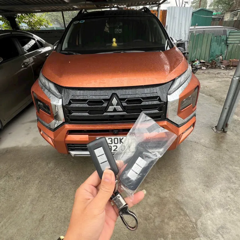Làm chìa khóa Mitsubishi Triton