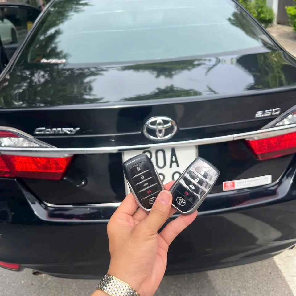 Làm chìa khóa Toyota Camry – ảnh thực tế 1