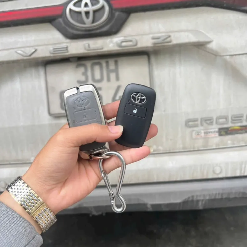 Làm chìa khóa Toyota Corolla Cross