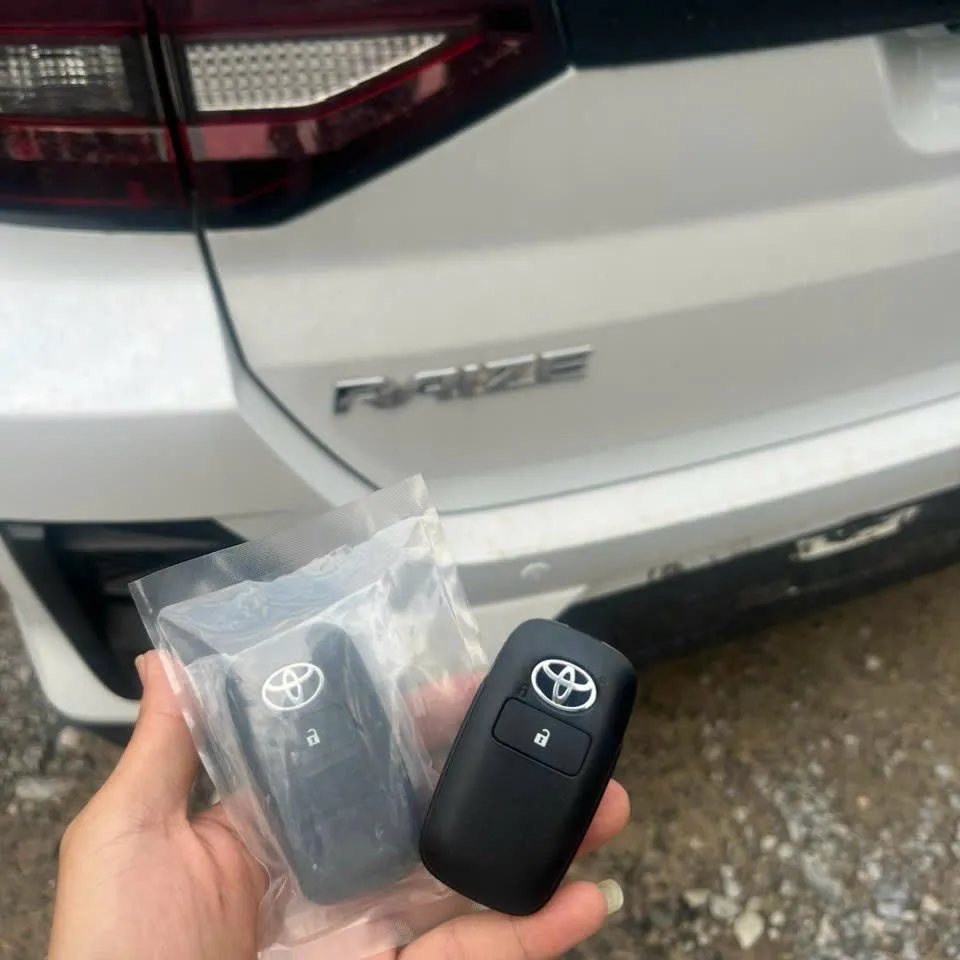 Làm chìa khóa Toyota Raize – ảnh thực tế 1