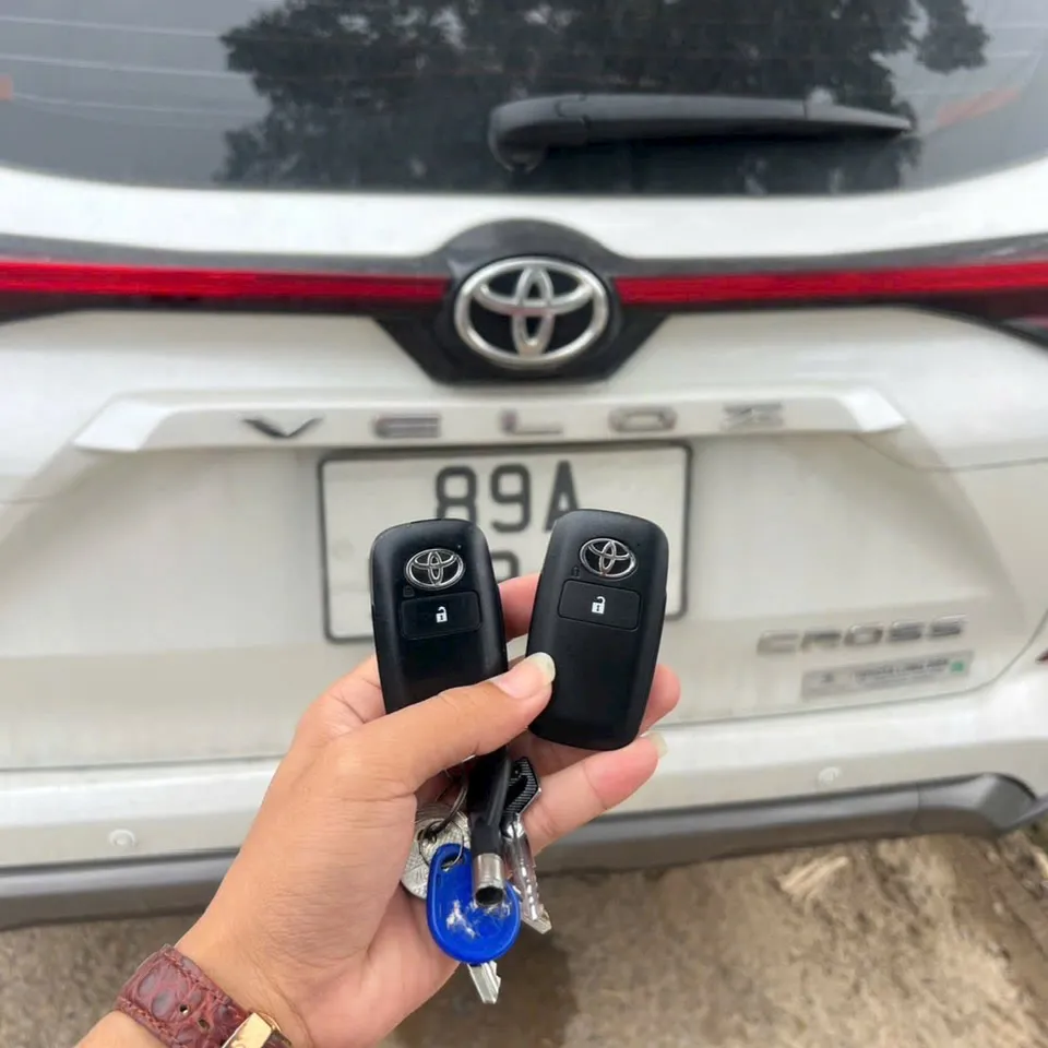 Làm chìa khóa Toyota Veloz Cross – ảnh thực tế 1