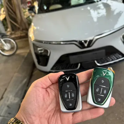 Làm chìa khóa VinFast VF7