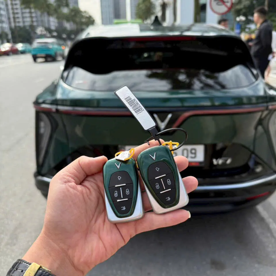Làm chìa khóa VinFast VF7 – ảnh thực tế 1
